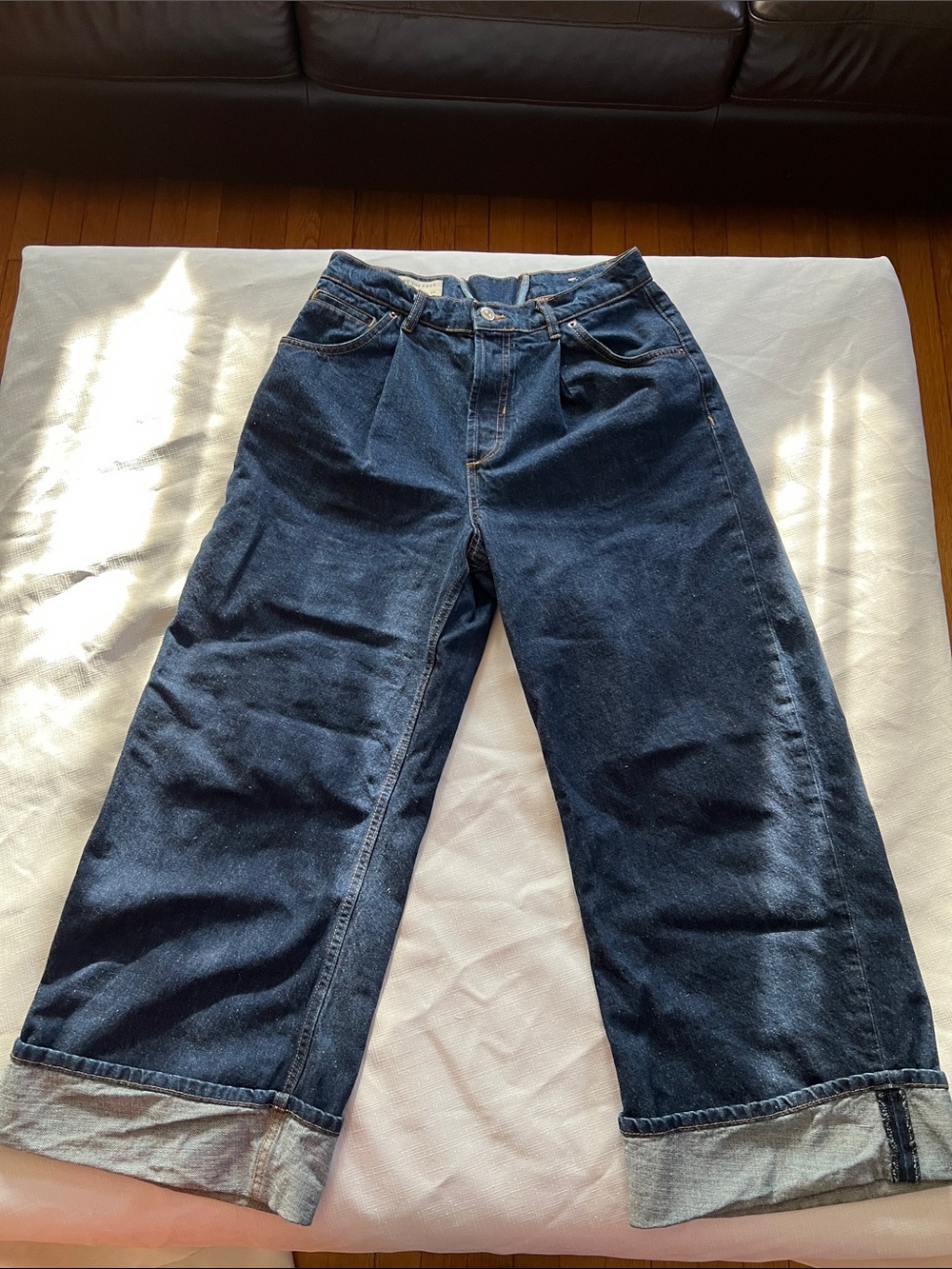 We The Free Dark Blue Wide Leg cropped Jeans